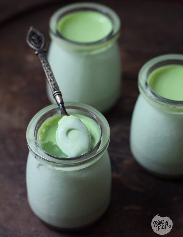 Cách làm yaourt (sữa chua) trà xanh