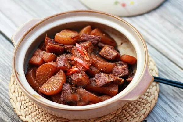 Thịt kho củ cải-1