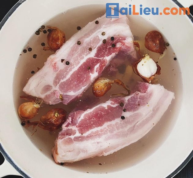 Cách làm phở cuốn thịt lợn