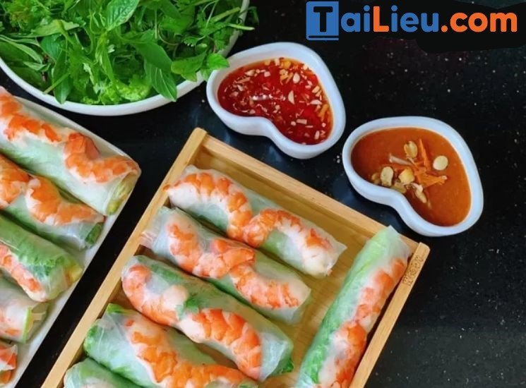 Cách làm phở cuốn tôm thịt