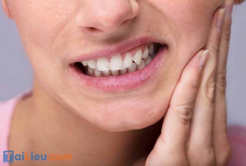 Đau răng sâu nên làm gì?