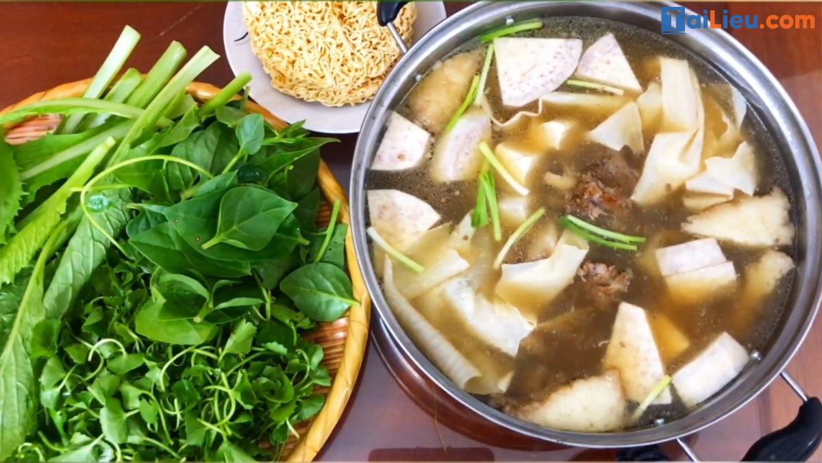 Cách nấu lẩu bò khoai môn