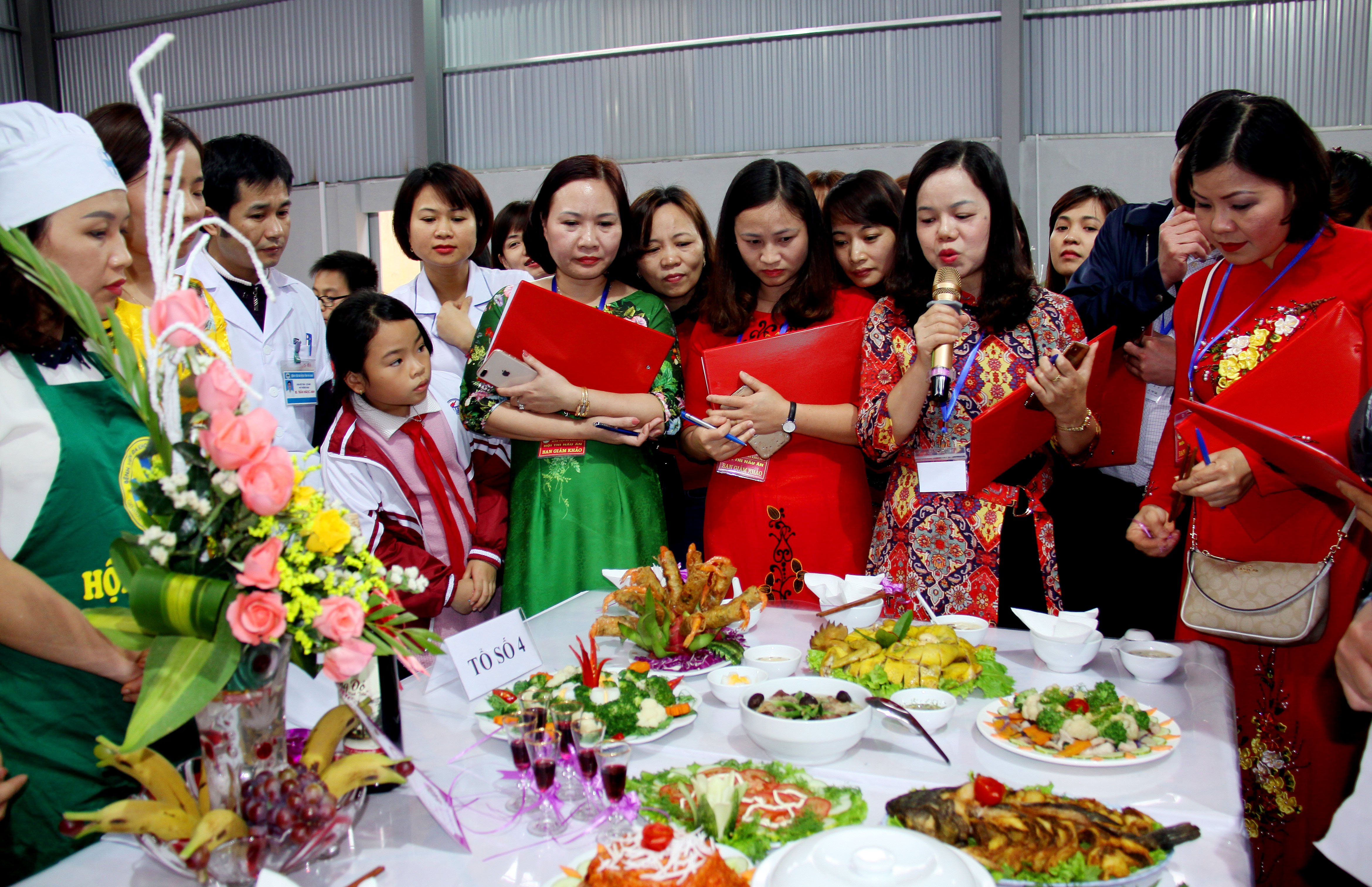 Hội thi nấu ăn chào mừng ngày 20/10