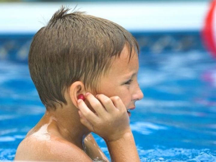 mẹo chữa ù tai khi bị nước vào hiệu quả