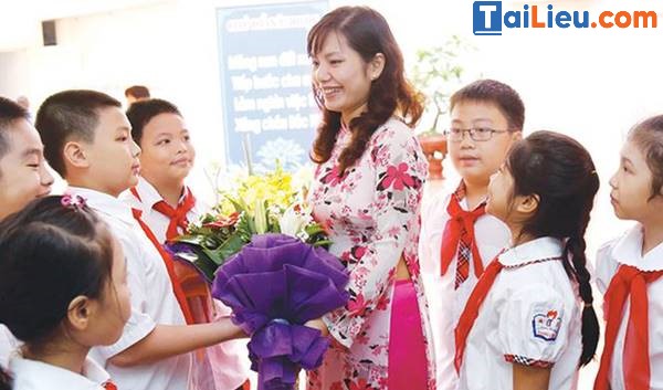 Viết bản tin ngắn về ngày Nhà giáo Việt Nam - Mẫu 3